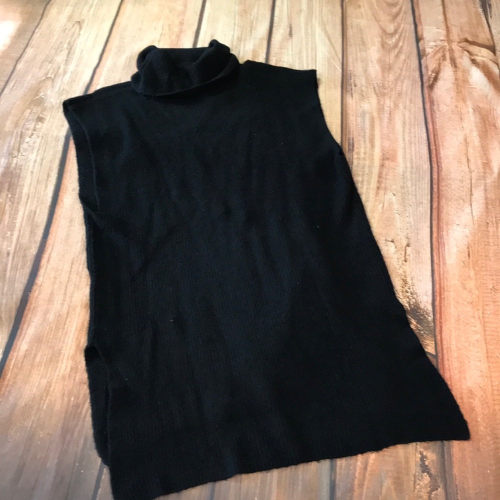 Pull over vest